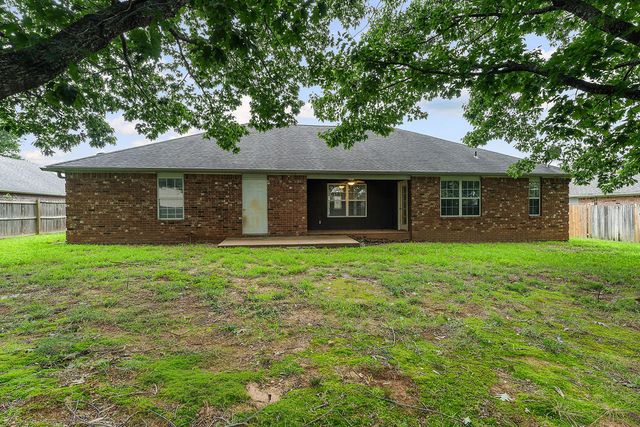 4476 Sandingham Street, Fayetteville, AR 72704