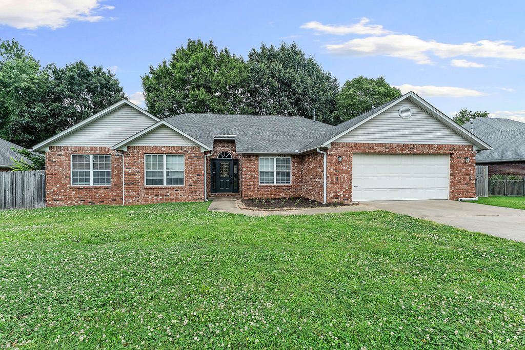 4476 Sandingham Street, Fayetteville, AR 72704