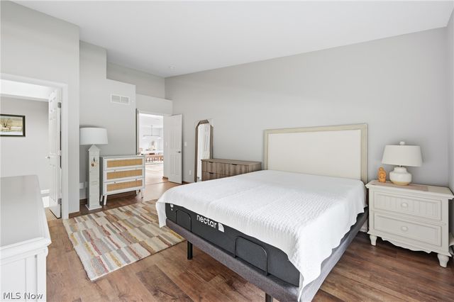 347 N Bayshore Drive, Columbiana, OH 44408