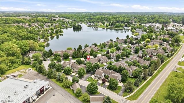 347 N Bayshore Drive, Columbiana, OH 44408