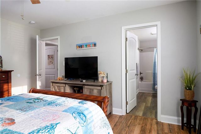 133 Lake Drive 9, Lexington, NC 27292