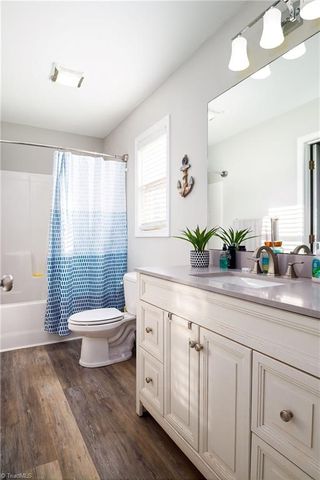 133 Lake Drive 9, Lexington, NC 27292