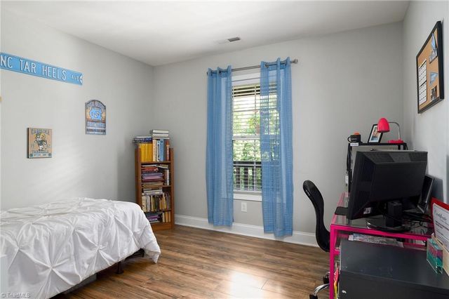 133 Lake Drive 9, Lexington, NC 27292