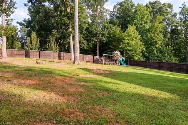 133 Lake Drive 9, Lexington, NC 27292