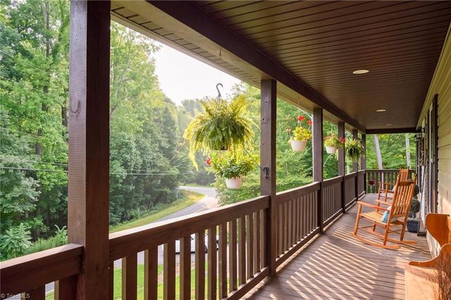 133 Lake Drive 9, Lexington, NC 27292