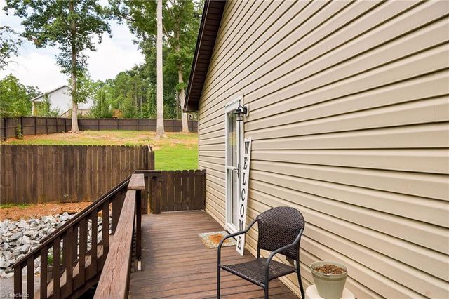 133 Lake Drive 9, Lexington, NC 27292