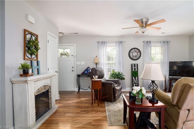 133 Lake Drive 9, Lexington, NC 27292
