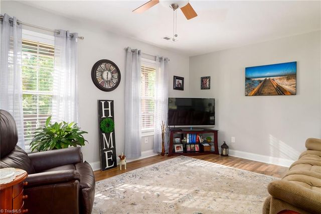 133 Lake Drive 9, Lexington, NC 27292