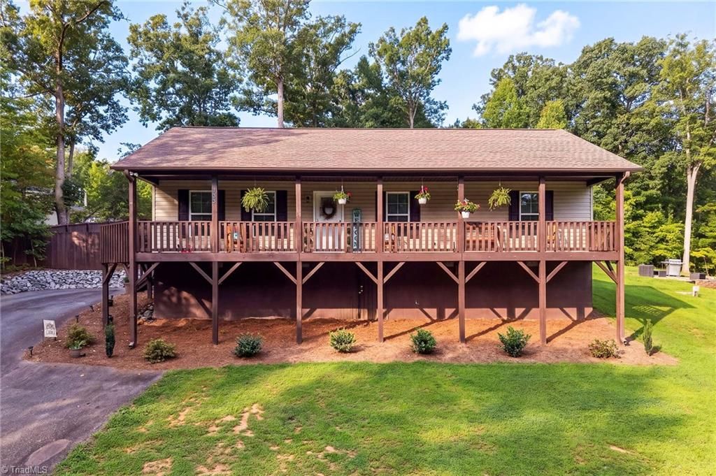 133 Lake Drive 9, Lexington, NC 27292