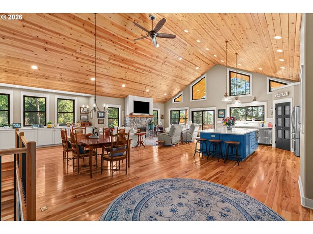 83489 JENSEN Ln, Florence, OR 97439