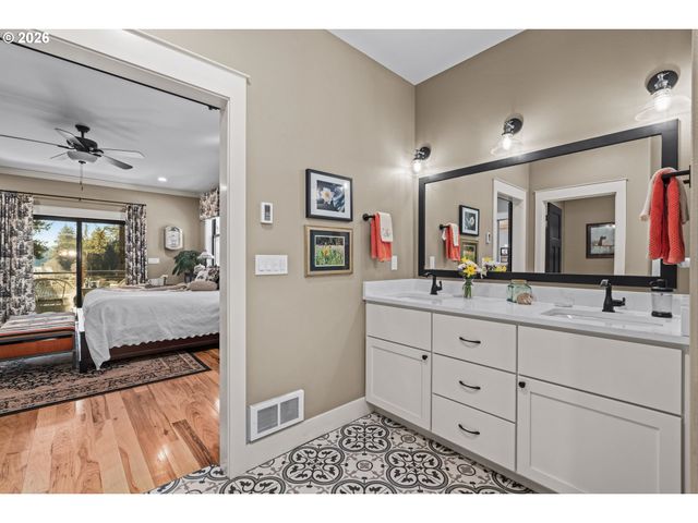 83489 JENSEN Ln, Florence, OR 97439