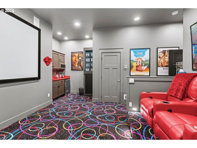 83489 JENSEN Ln, Florence, OR 97439