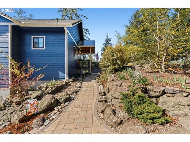 83489 JENSEN Ln, Florence, OR 97439