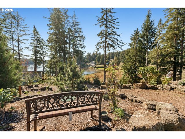 83489 JENSEN Ln, Florence, OR 97439