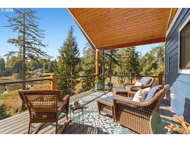 83489 JENSEN Ln, Florence, OR 97439