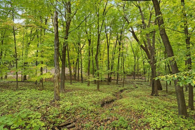 1426 Holdridge Circle, Wayzata, MN 55391