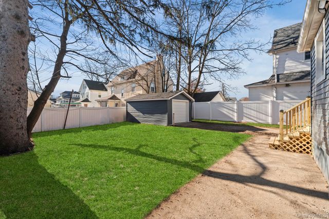 190-10 114th Drive, Saint Albans, NY 11412