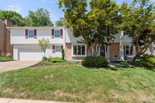 1806 Summer Lake Drive, Chesterfield, MO 63017