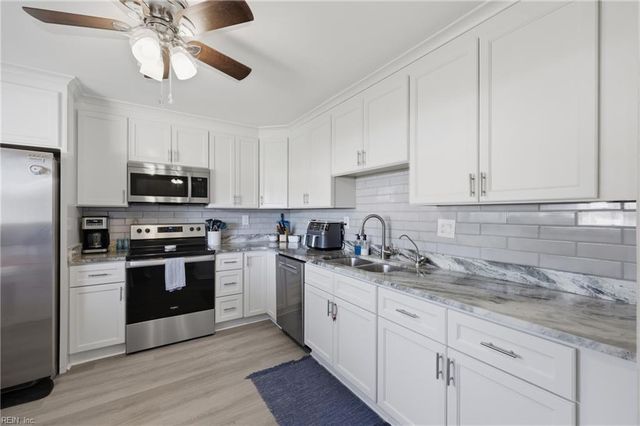 328 Bernice PL, Virginia Beach, VA 23452