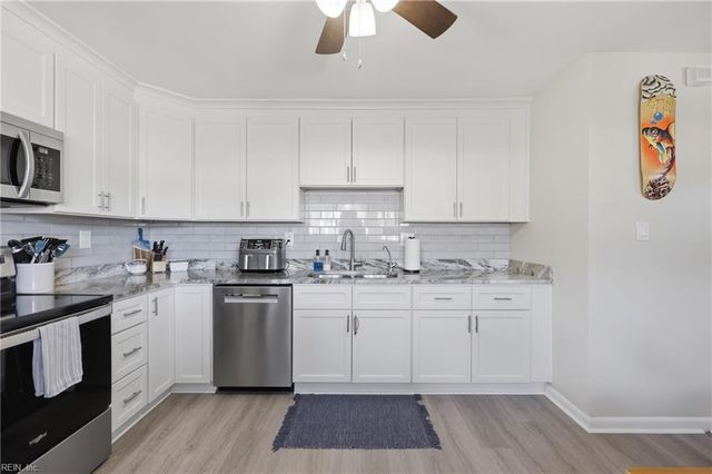 328 Bernice PL, Virginia Beach, VA 23452