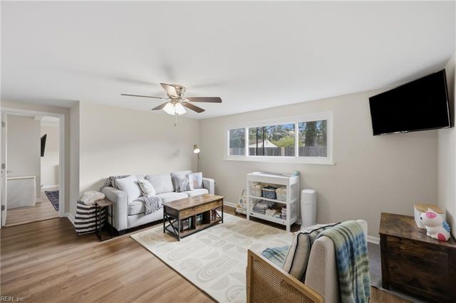 328 Bernice PL, Virginia Beach, VA 23452