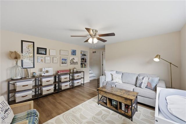 328 Bernice PL, Virginia Beach, VA 23452