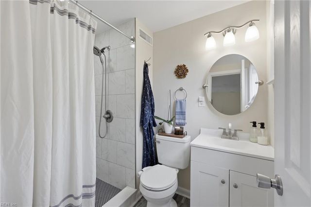 328 Bernice PL, Virginia Beach, VA 23452