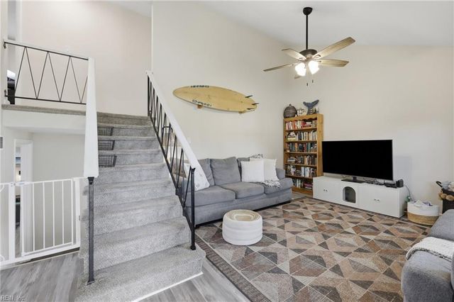 328 Bernice PL, Virginia Beach, VA 23452