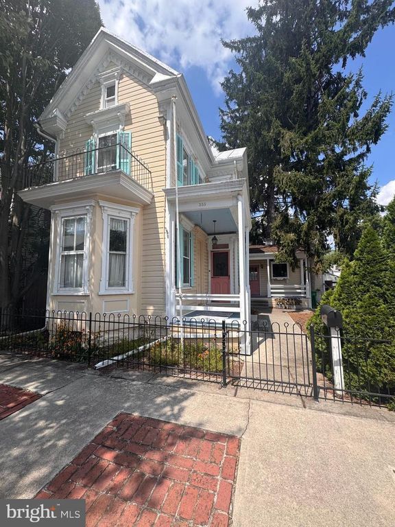 339 W NORTH ST, Carlisle, PA 17013