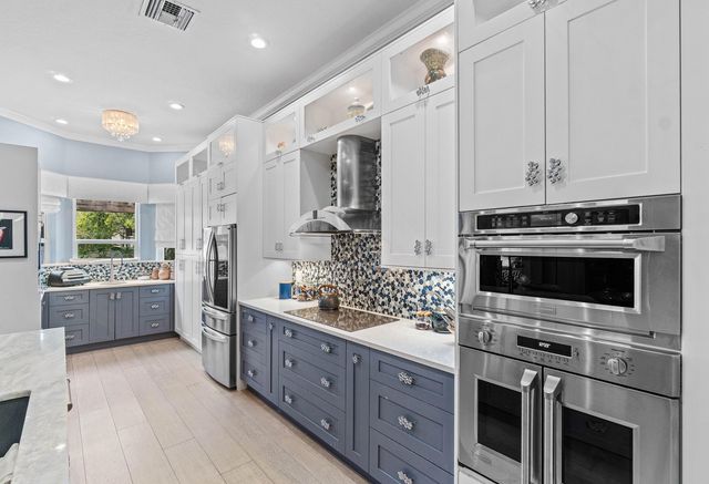 7060 VIVALDI Lane, Delray Beach, FL 33446