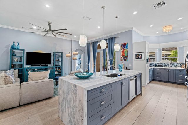 7060 VIVALDI Lane, Delray Beach, FL 33446