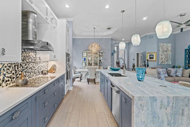 7060 VIVALDI Lane, Delray Beach, FL 33446