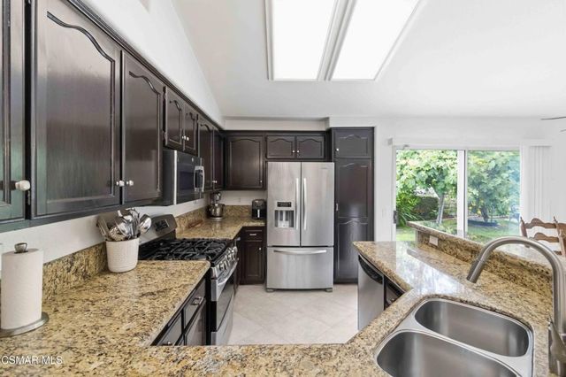 15497 Mallory Court, Moorpark, CA 93021