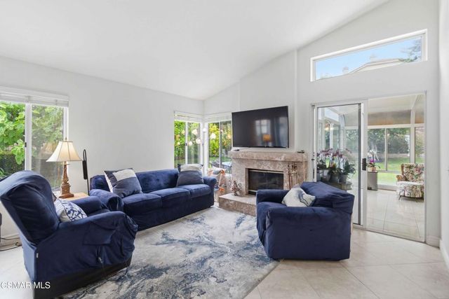 15497 Mallory Court, Moorpark, CA 93021