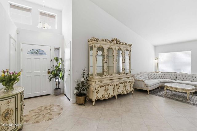 15497 Mallory Court, Moorpark, CA 93021