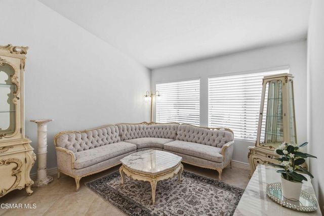 15497 Mallory Court, Moorpark, CA 93021