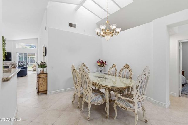 15497 Mallory Court, Moorpark, CA 93021