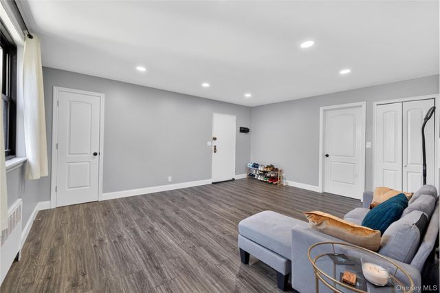 56-21 Douglastion Parkway Upper, Douglaston, NY 11362