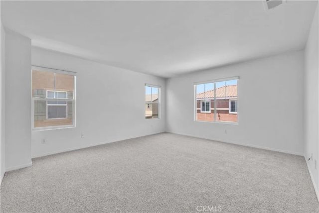 906 Sparrow, Perris, CA 92571