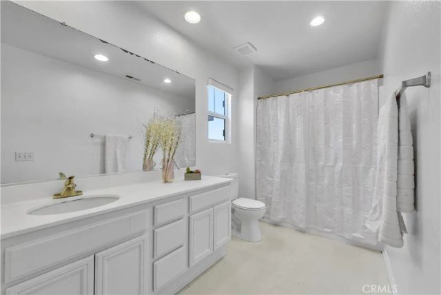 906 Sparrow, Perris, CA 92571
