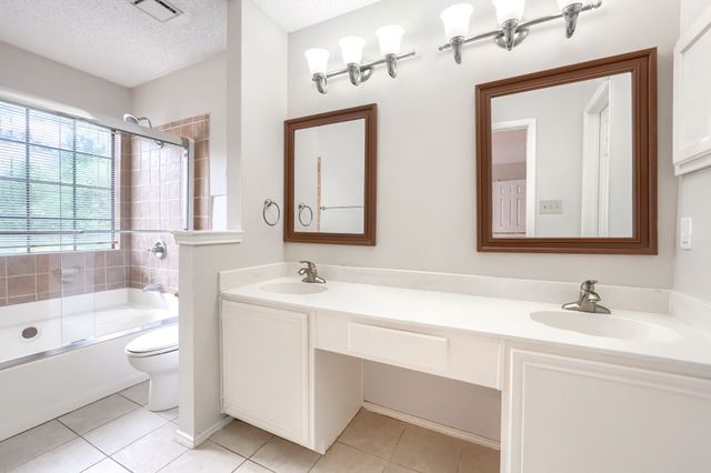 406 Santa Fe Trail 45, Irving, TX 75063