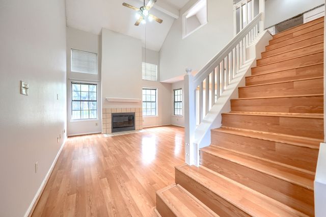 406 Santa Fe Trail 45, Irving, TX 75063