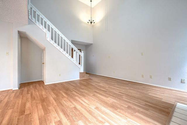406 Santa Fe Trail 45, Irving, TX 75063