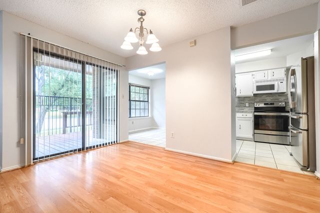 406 Santa Fe Trail 45, Irving, TX 75063
