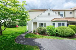 60 Saddle Green A, North Providence, RI 02904