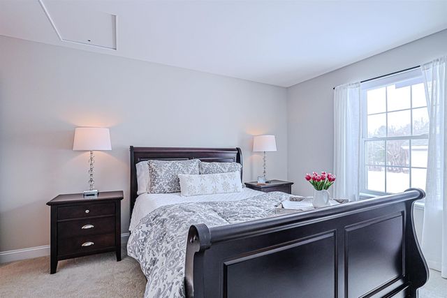 7 Cardinal Lane B, Epping, NH 03042