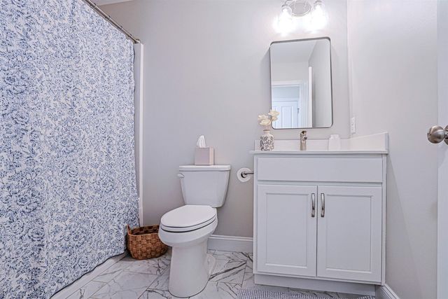 7 Cardinal Lane B, Epping, NH 03042