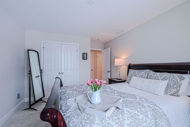 7 Cardinal Lane B, Epping, NH 03042