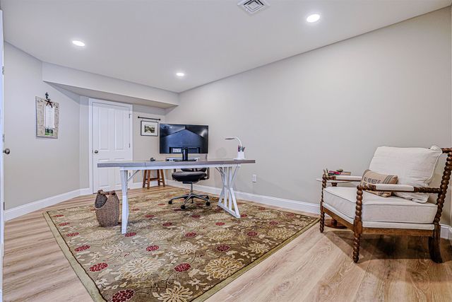 7 Cardinal Lane B, Epping, NH 03042