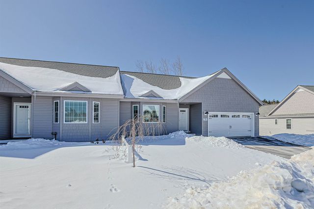 7 Cardinal Lane B, Epping, NH 03042